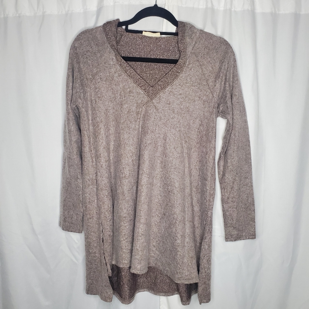 ♤ Crescent Taupe Fleece Long Sleeve Hoodie Size Medium